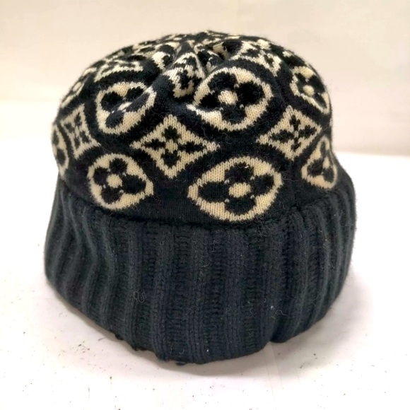 Auth Louis Vuitton 100% Cashmere Gray White Monogram Bonnet Hat Snow Cap - Picture 4 of 8